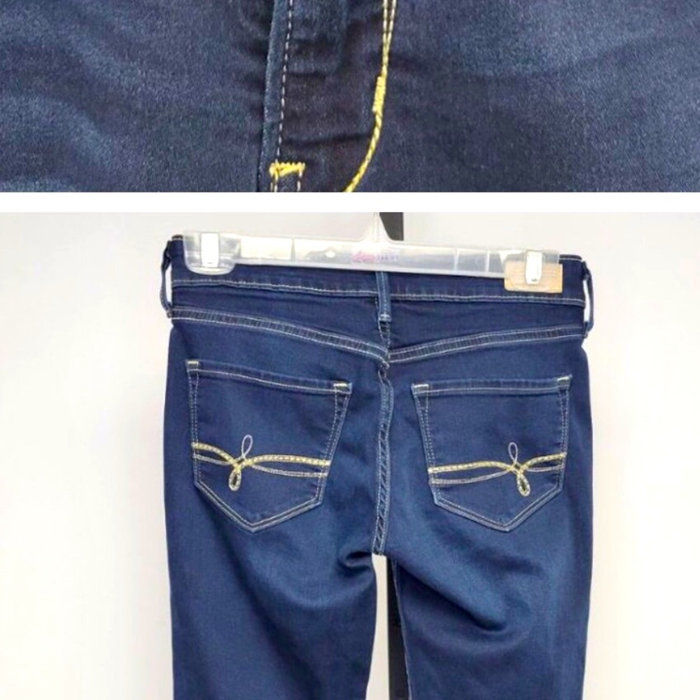 Denize begging by Levi’s dark blue wash size 10 médium in very good condition